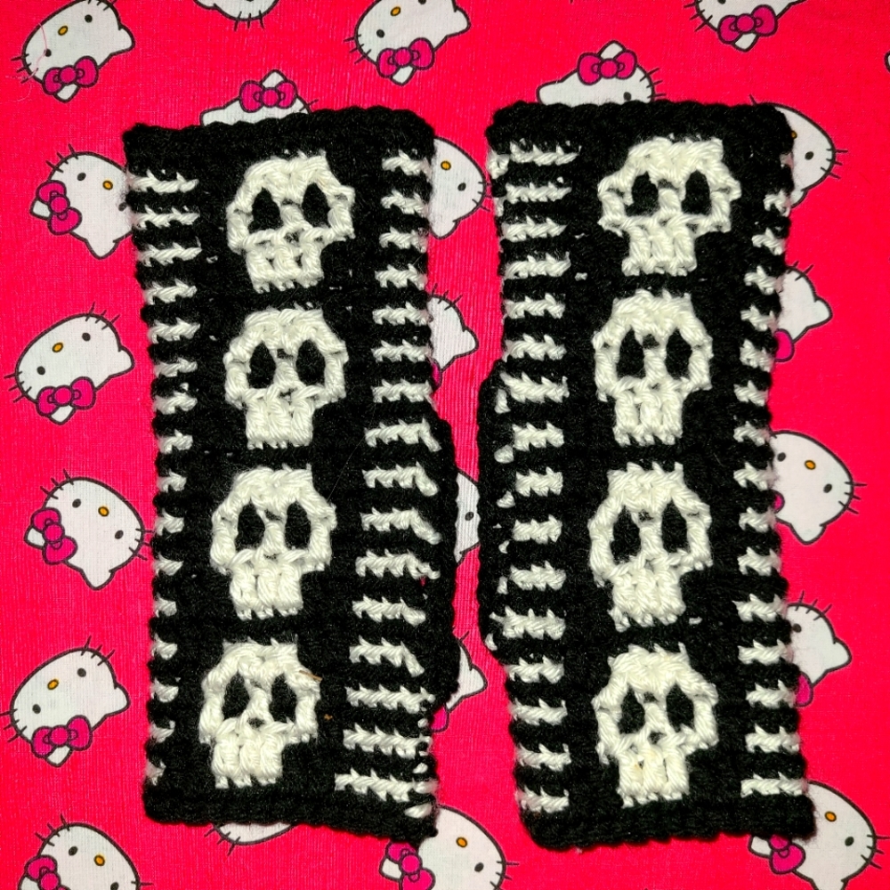 Crochet fingerless gloves